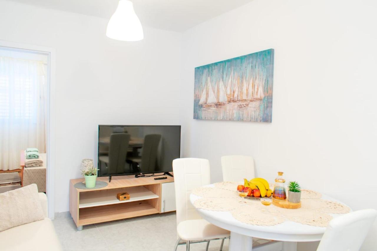 Apartman Karmen Apartment Kastela Bagian luar foto