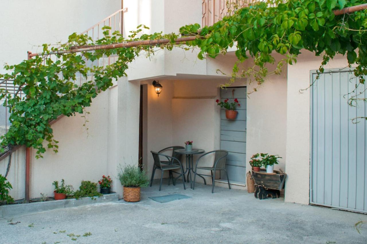 Apartman Karmen Apartment Kastela Bagian luar foto